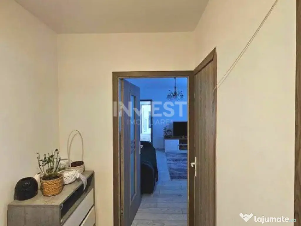 Apartament 3 camere-etajul 2-67mp-Podu Ros-Palas Mall