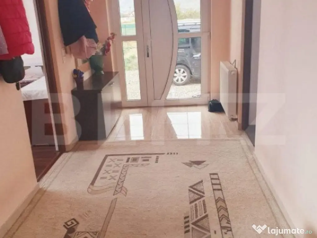 Casa De Vanzare 120 mp utili, 8 ari de teren, Jelna