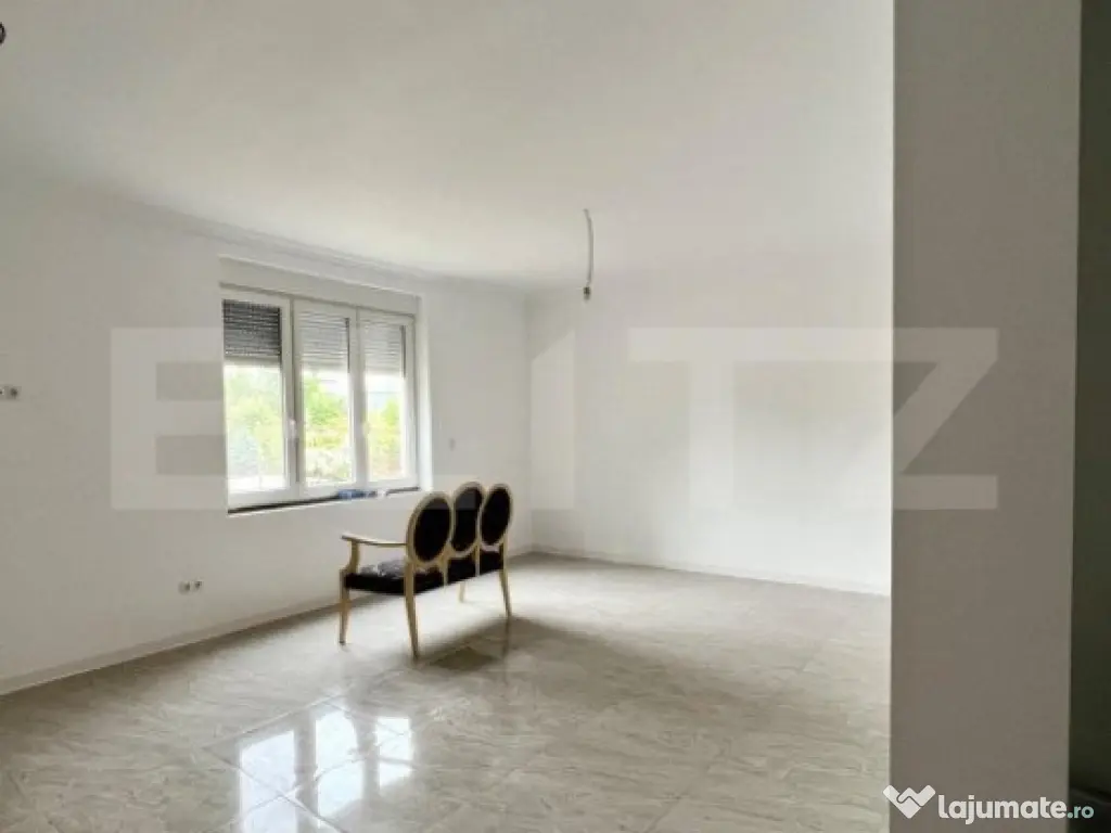Apartament renovat , 3 camere , în asociație , zona Titule