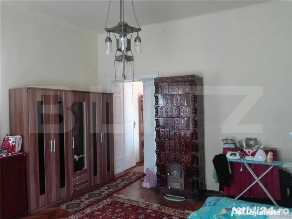 Casa individuala 220 mp, teren 2100 mp, zona Titulescu