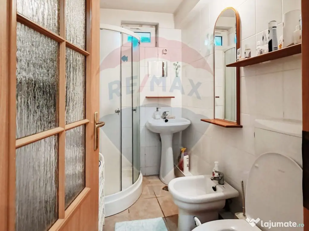 Apartament cu 2 camere de închiriat, ultracentral, parcu... 