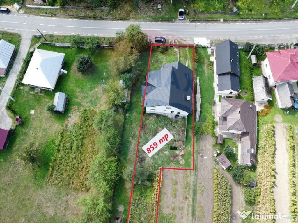 Casă / Vilă 7 camere sat Mădei comuna Borca Jud Neamț 