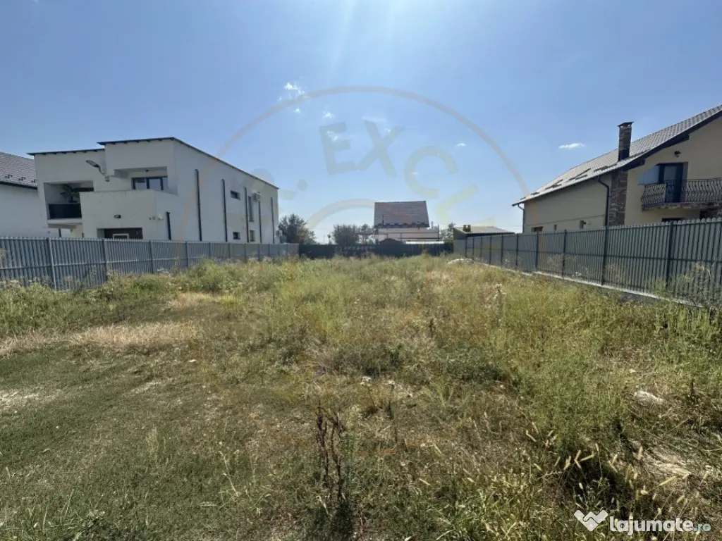 Teren imprejmuit + gard zona Magic Trivale 