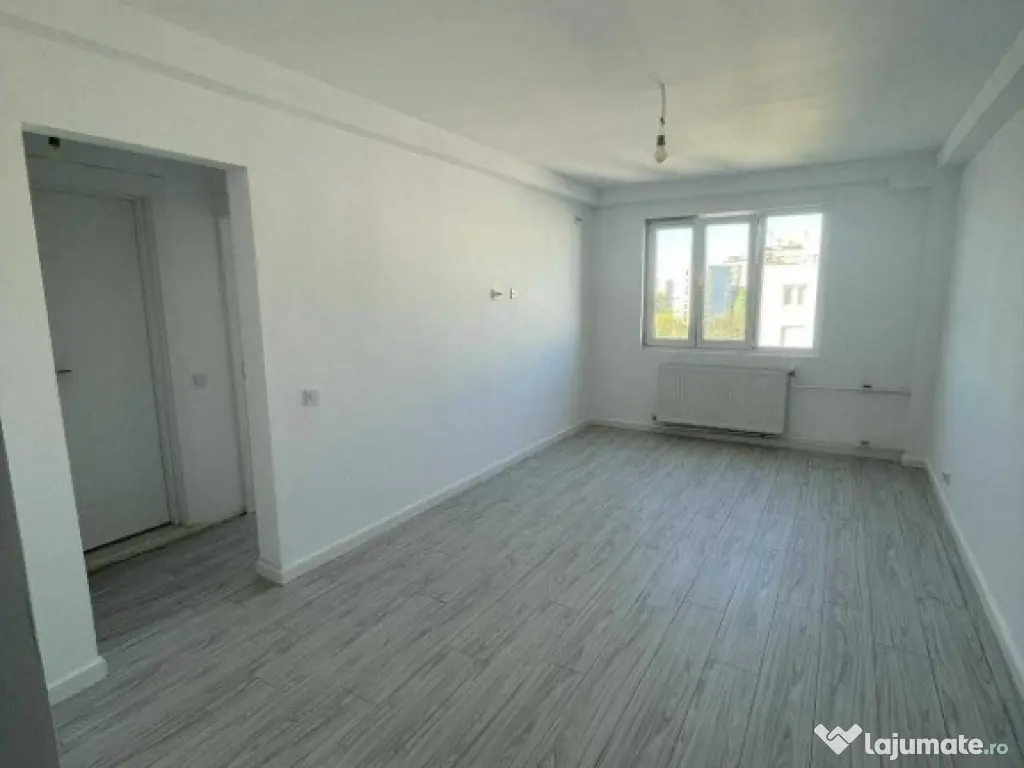 Titan, Piata Salajan, Apartament 3 camere, Complet Renovat!