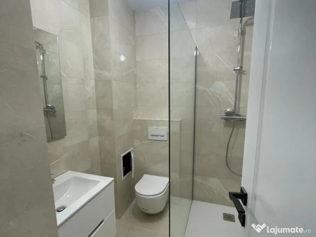 Titan, Piata Salajan, Apartament 3 camere, Complet Renovat!