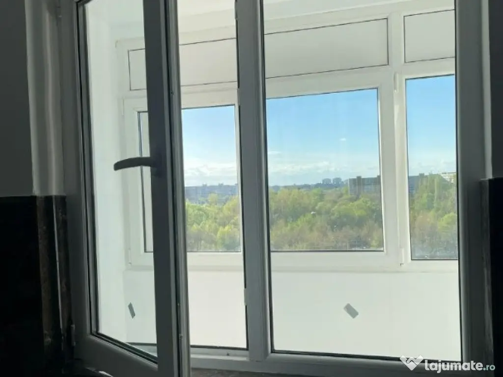 Titan, Piata Salajan, Apartament 3 camere, Complet Renovat!