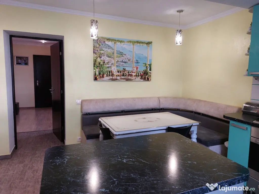 Oferim spre inchiriere apartament cu 3 camere in cartierul Marasti