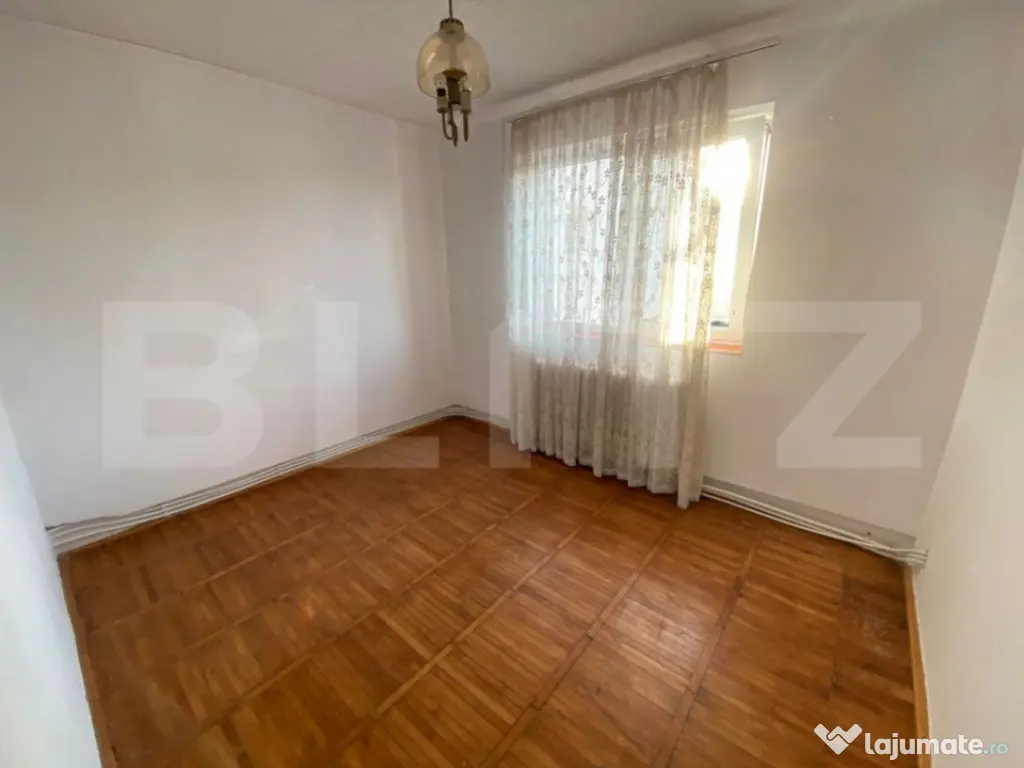 Apartament 2 camere, zona Sfanta Vineri