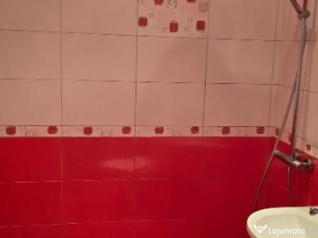 Apartament 2 caere zona UMT de vanzare 