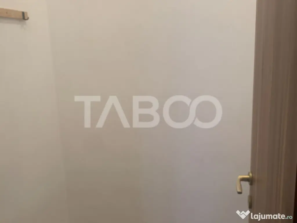 Spatiu comercial de inchiriat 90 mpu curte 35 mp in Poplaca 