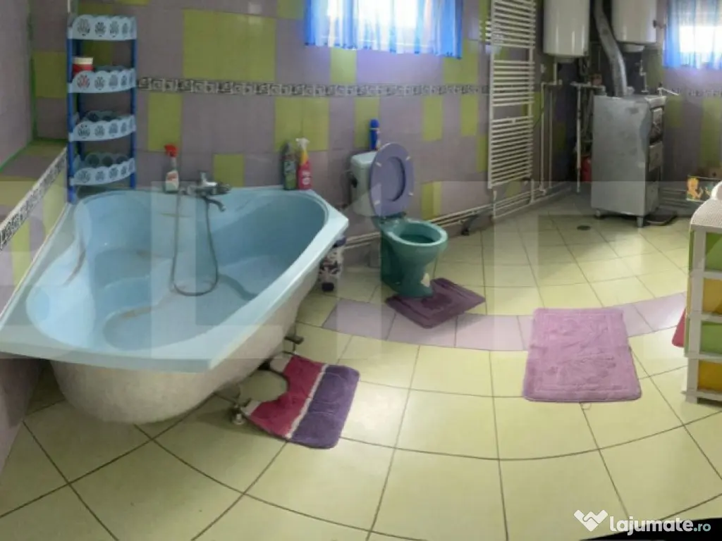 Oportunitate!!! Casa cu 6 camere, 200mp utili, Radauti 