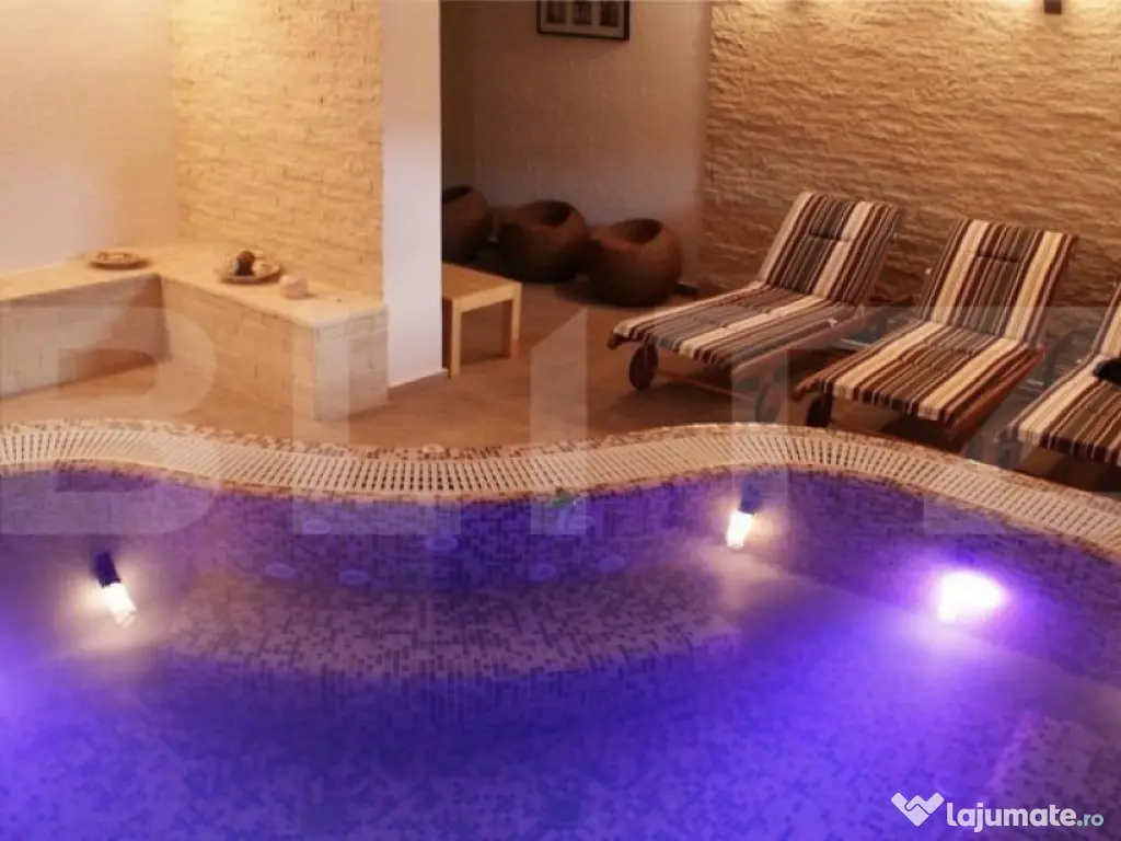 Ofertă unică: pensiune și teren generos de 16000 mp în