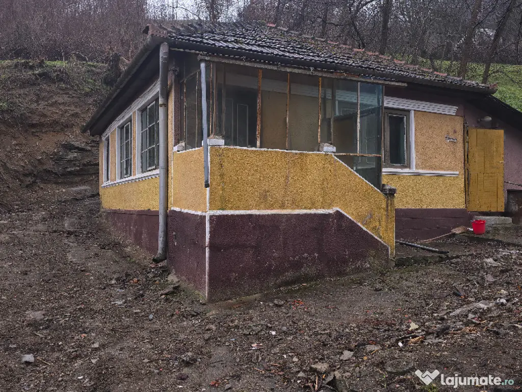 Vand casa in Deva pe un singur nivel, zona Aurel Vlaicu, 922 mp 