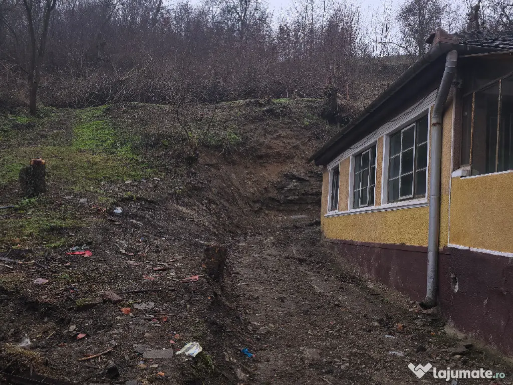 Vand casa in Deva pe un singur nivel, zona Aurel Vlaicu, 922 mp 