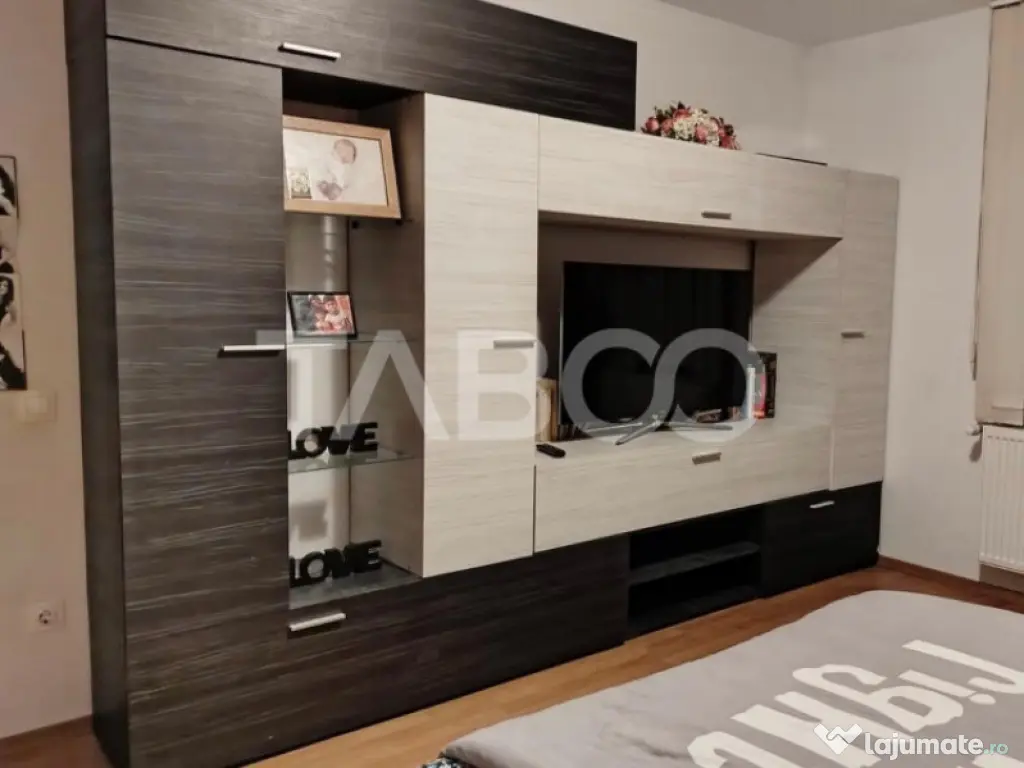 Casa tip insiruita de vanzare 147 mp cu garaj si curte in Su 