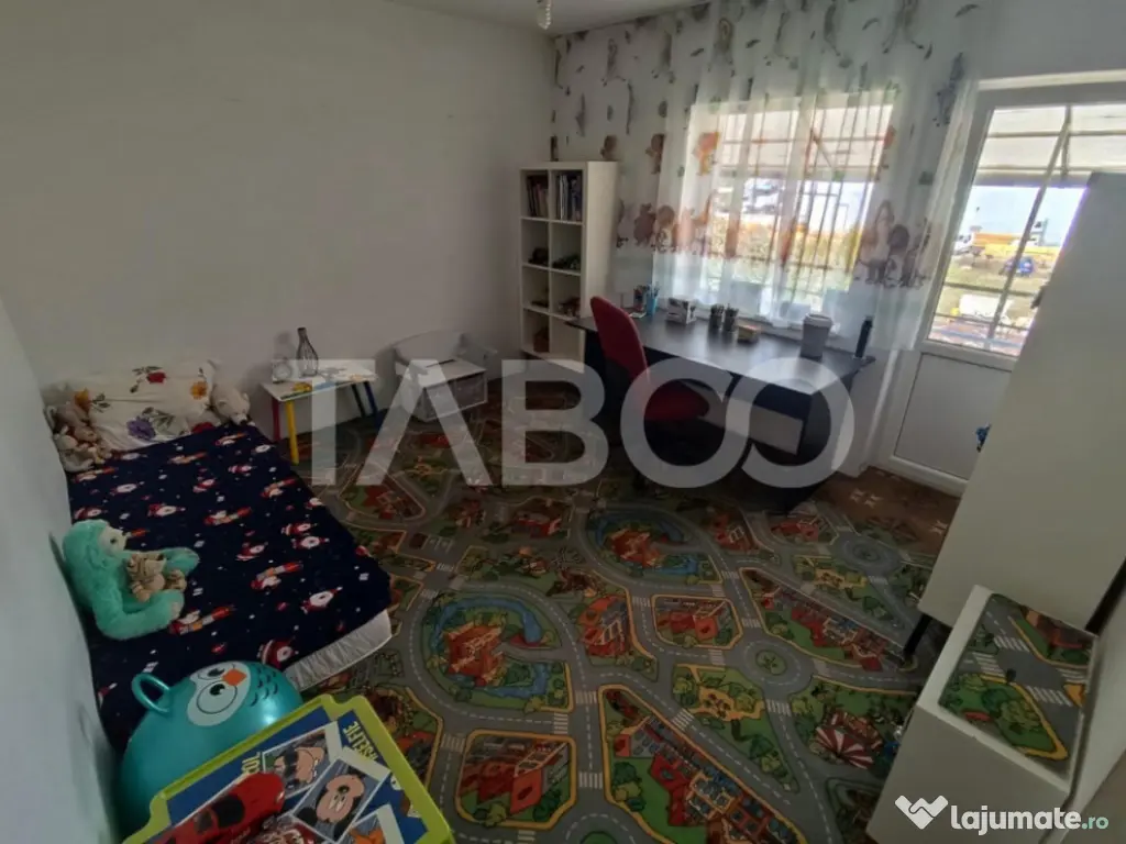 Casa tip insiruita de vanzare 147 mp cu garaj si curte in Su 