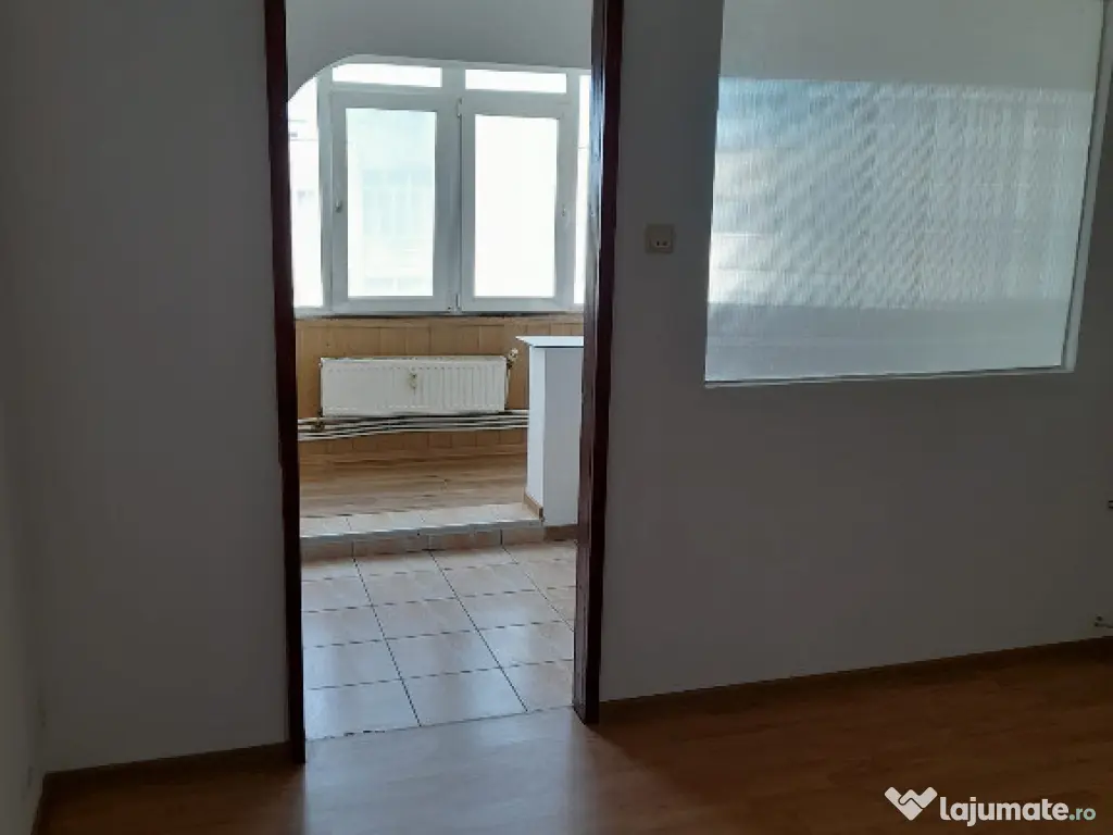 Apartament doua camere deco renovat complet Mioritei, etaj patru liber 