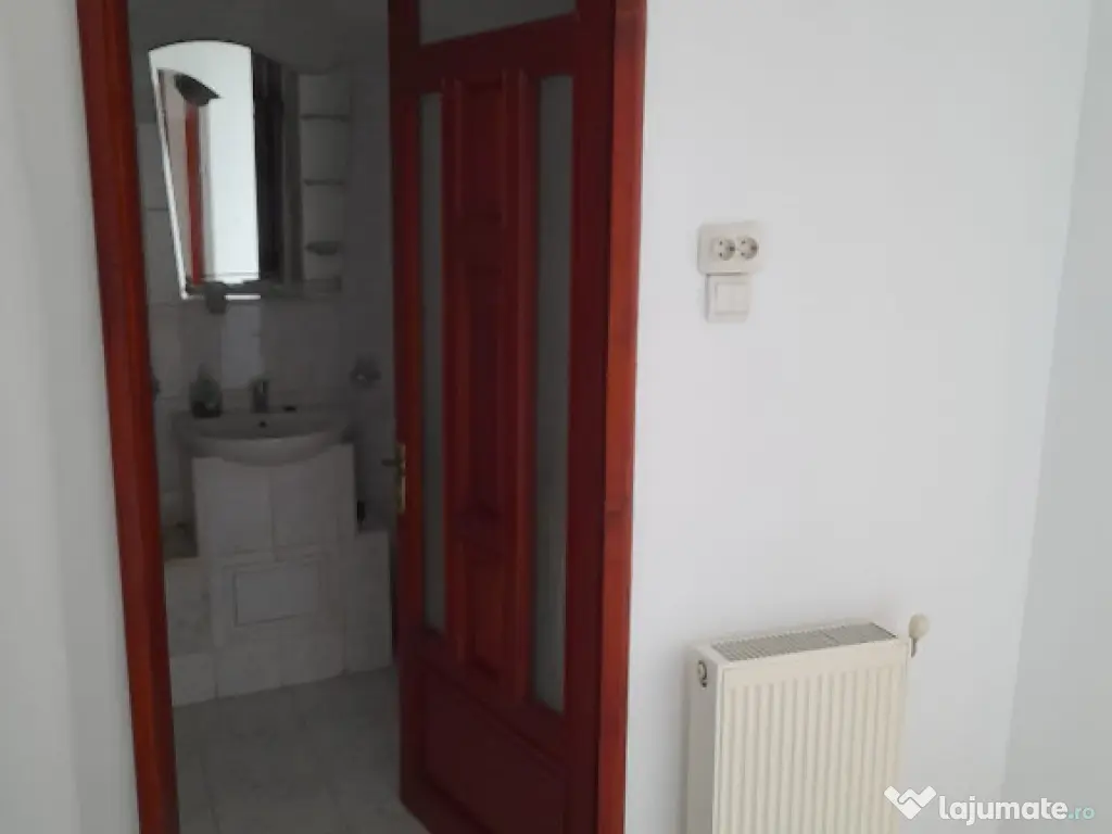 Apartament doua camere deco renovat complet Mioritei, etaj patru liber 