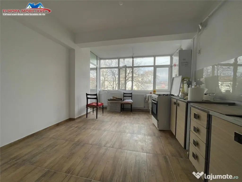 Apartament 2 camere de zona ultracentrala-Tulcea