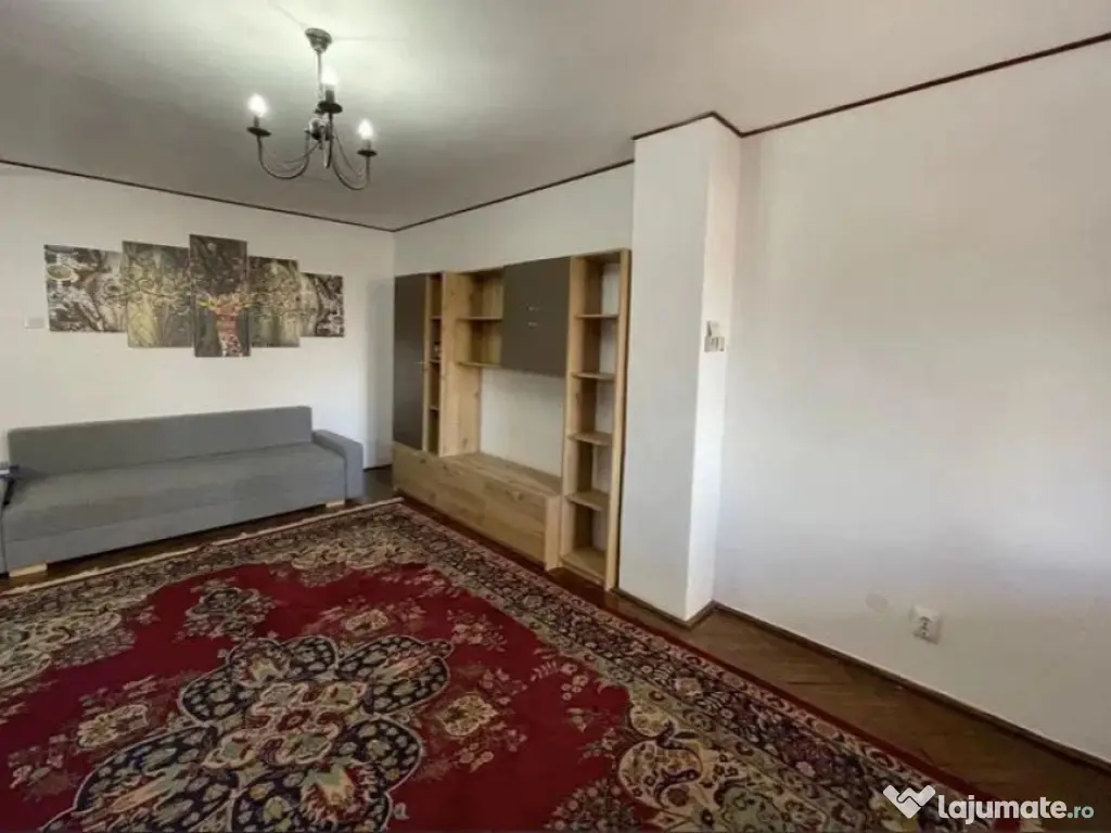 Ultracentral-3 camere, decomandat, 2 balcoane, boxa, central 