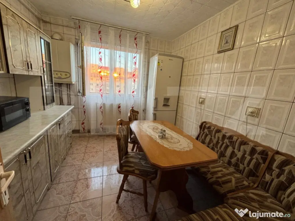 Apartament semidecomandat 2 camere, 49,46 mp, zona Micro 11