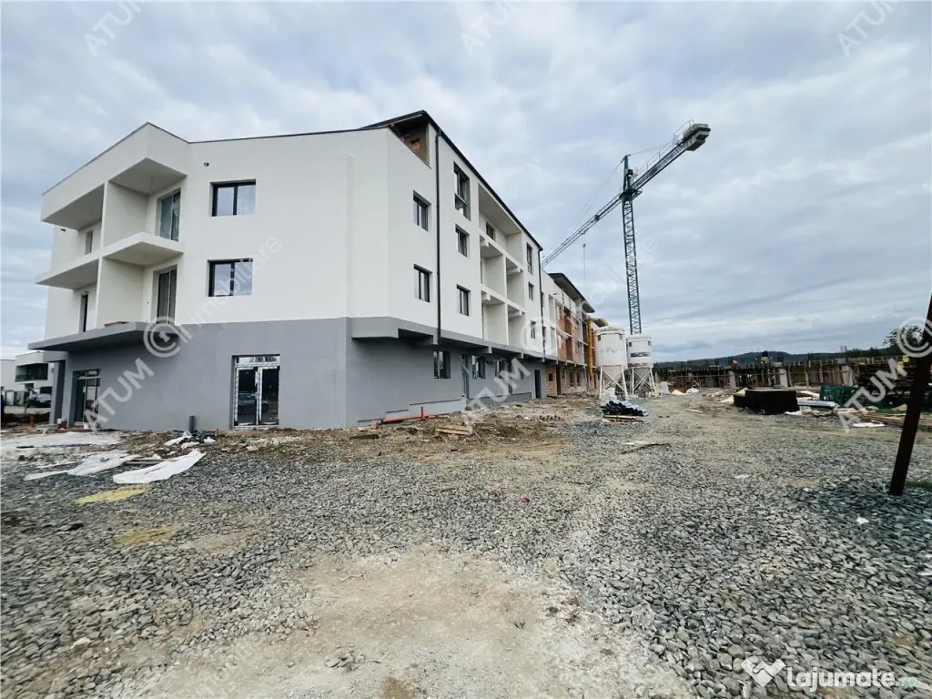 Apartament cu 3 camere si balcon etaj 1 in Selimbar zona Tri 