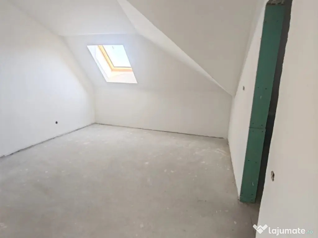 Apartament 3 camere, semifinisat, zona Cetatii 