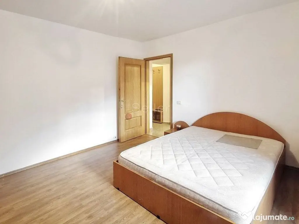 De vanzare apartament cu 3 camere central. 