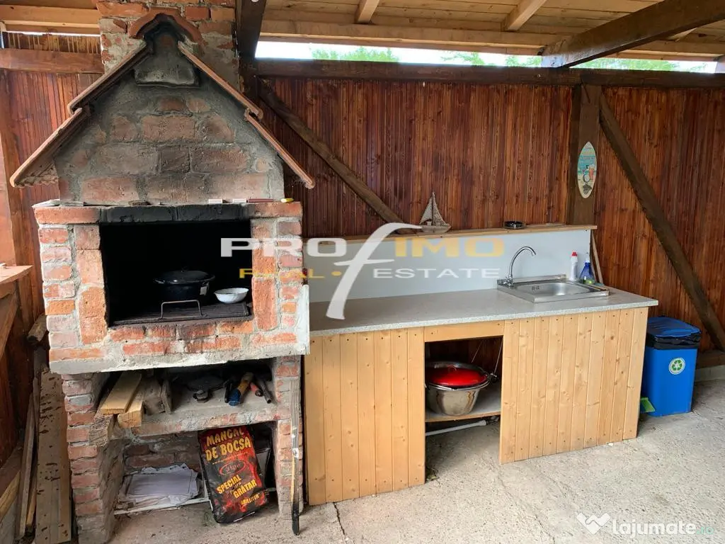 Afacere la cheia Pensiune in Costinesti inscrisa in circuitu 