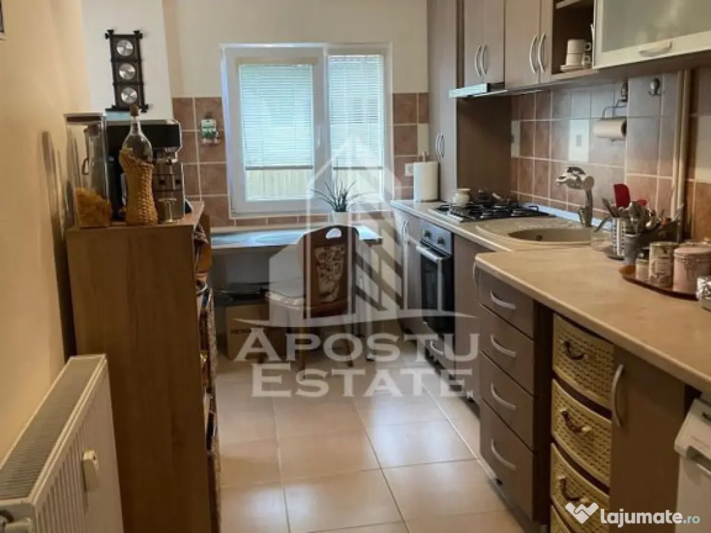 Casa individula cu 4 camere, zona Cetatii 