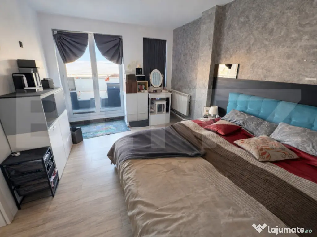 Apartament tip Penthouse, 170mp, parcare, terasa, zona Andre