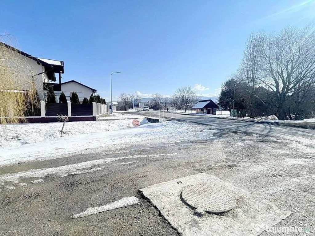 Teren rezidential 1.100mp str. Lanii 