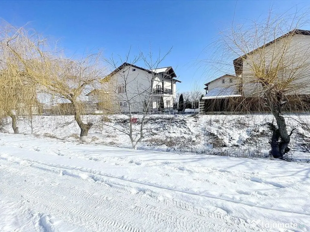 Teren rezidential 1.100mp str. Lanii 