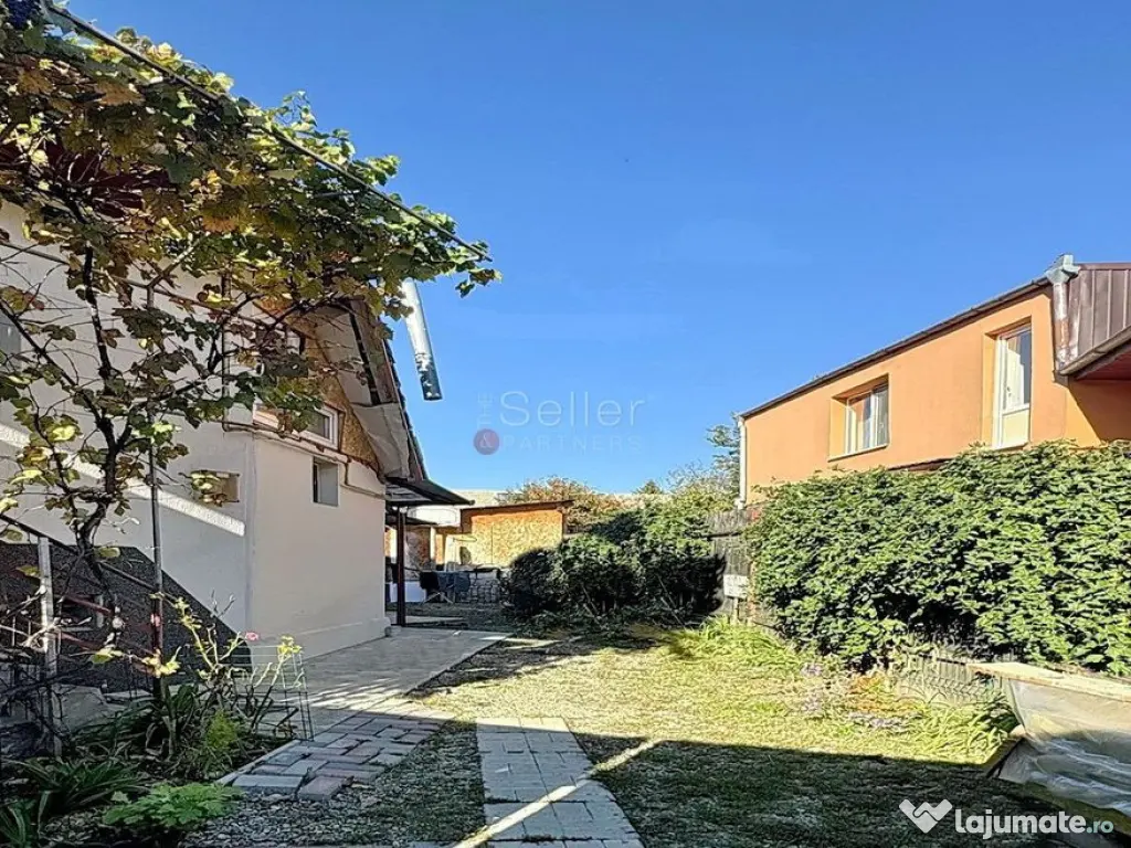 Curte Generoasa | Loc de Parcare 