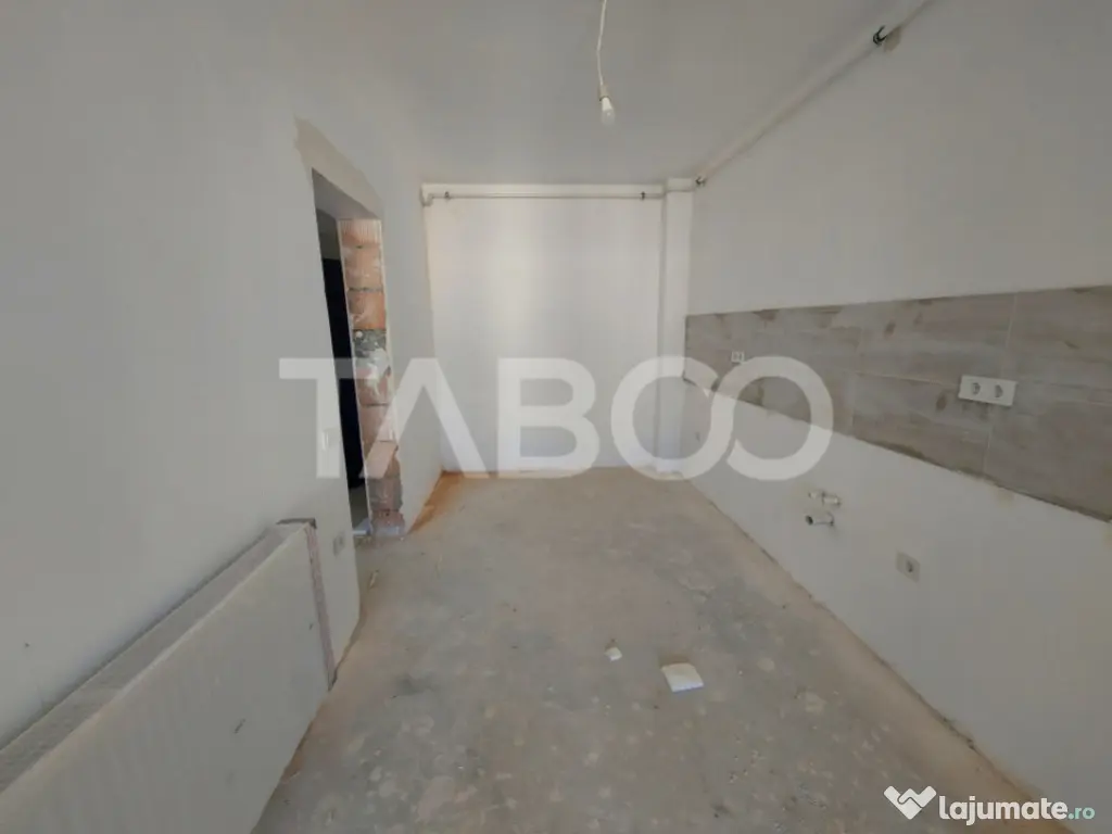 Apartament 2 camere de vanzare balcon loc parcare orientare 