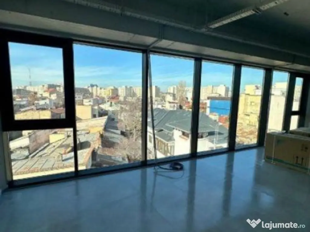 Dacia, spatiu comercial, suprafata 243 mp