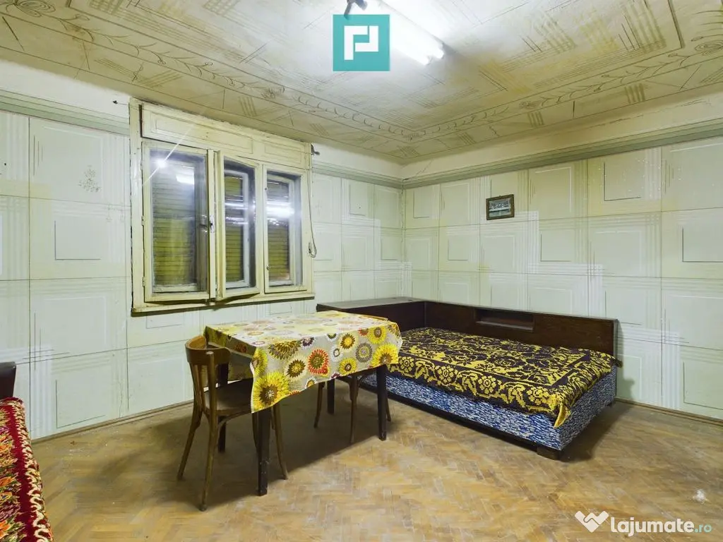 Casă de vacanță de vânzare în Tauț