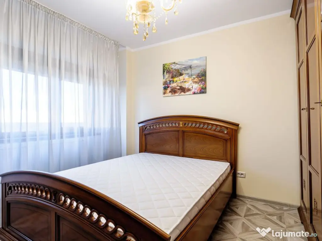 Apartament modern cu 3 camere în Piața Spitalului 