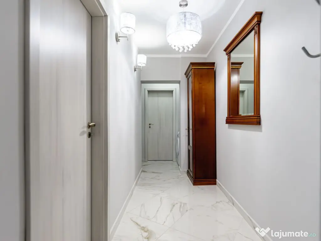 Apartament modern cu 3 camere în Piața Spitalului 