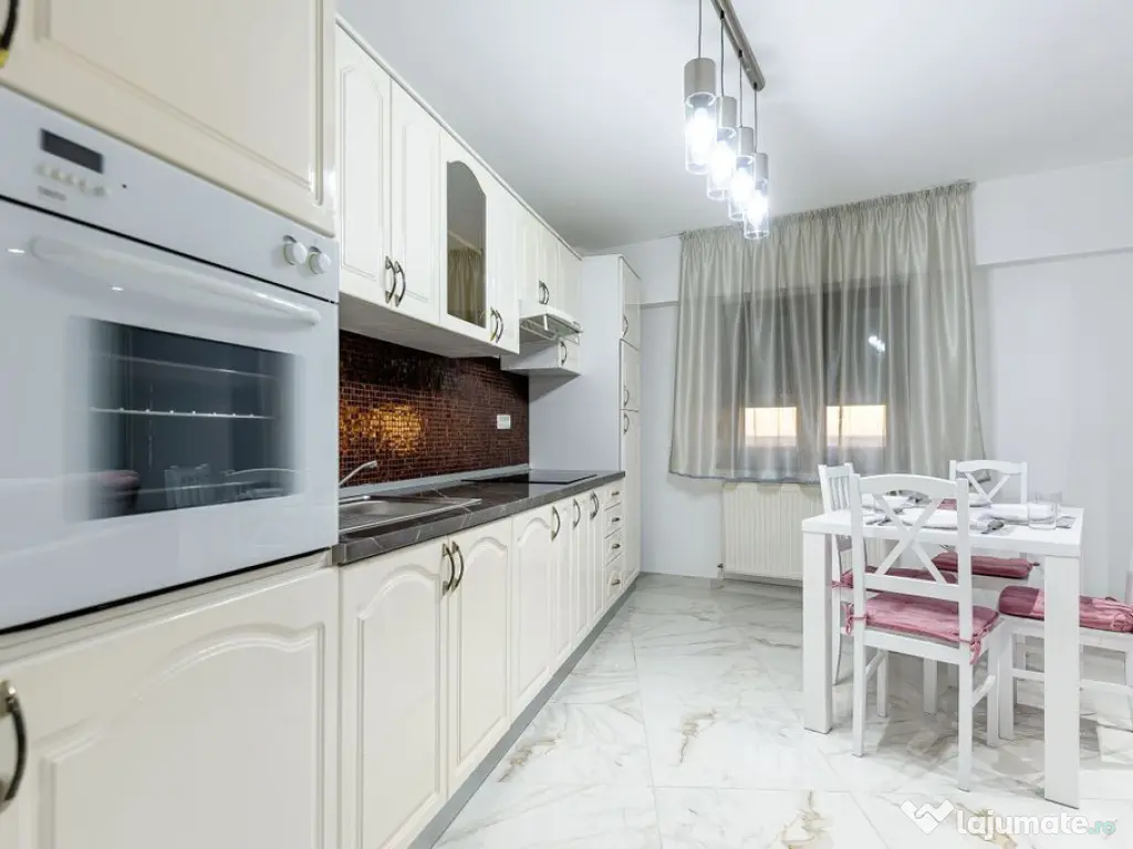 Apartament modern cu 3 camere în Piața Spitalului 