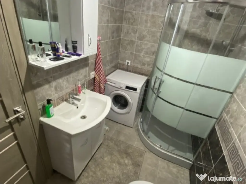 Apartament cu 2 camere de vanzare in zona Garii