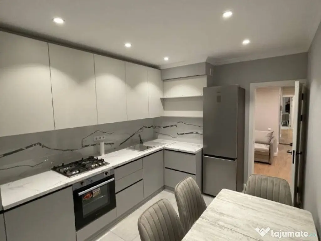 De vanzare 2 camer in zona Astra 