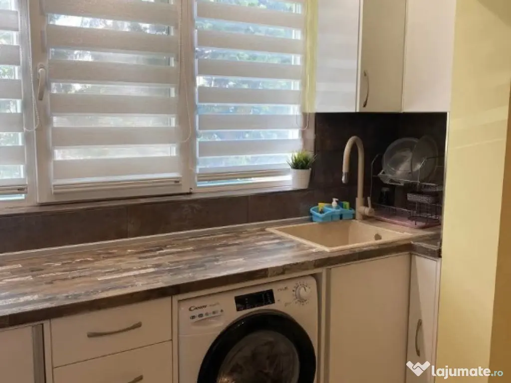 Se inchiriaza garsoniera in zona Florilor