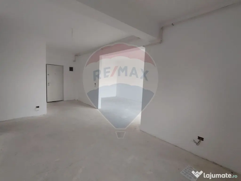 Apartament cu 3 camere ETAJ 2 