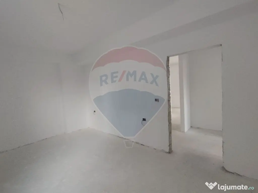 Apartament cu 3 camere ETAJ 2 