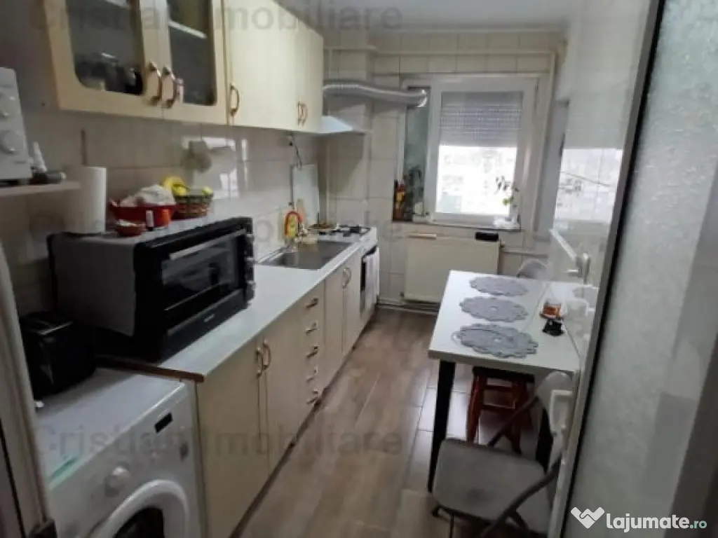 DECOMANDAT MOBILAT ! 3 cam Confort1 etaj intermediar Viziru