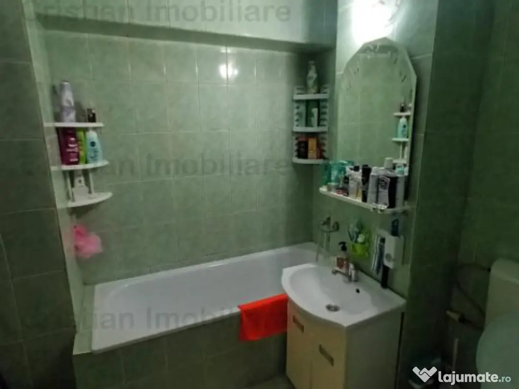 DECOMANDAT MOBILAT ! 3 cam Confort1 etaj intermediar Viziru