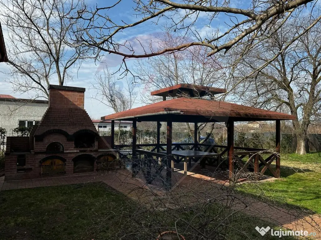 Casă de vânzare cu livadă și piscină – Giurgiu 