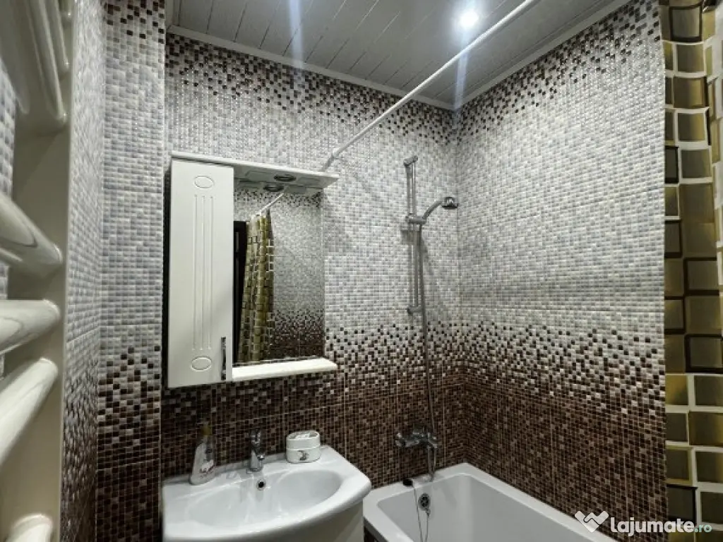 Spre vanzare 2 camere in zona Florilor