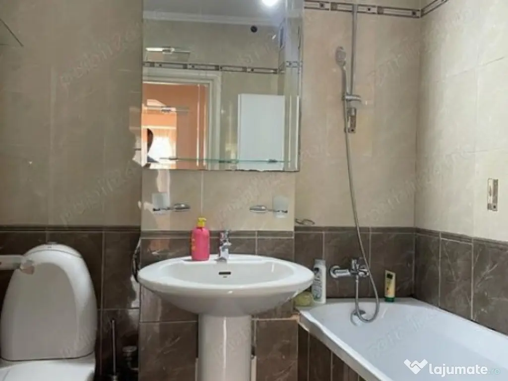 Apartament 2 camere de inchiriat in zona Tractorul Coresi 